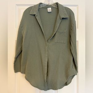 Lightweight Button Up S